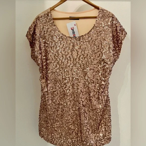 Pretty guide women’s sequin shirt. Short sleeve. Size Medium. NWT - Picture 2 of 8